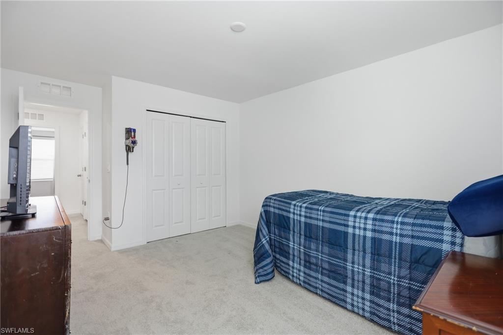SAVANNA LAKES - Residential