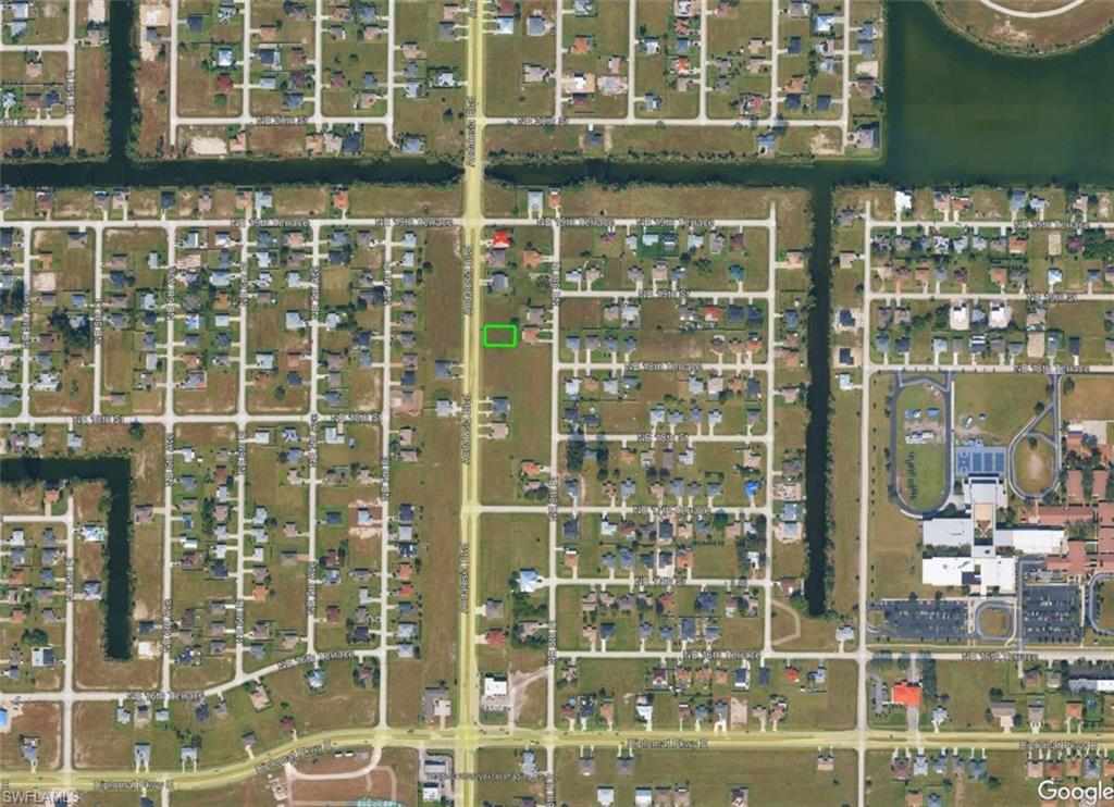 CAPE CORAL - Land