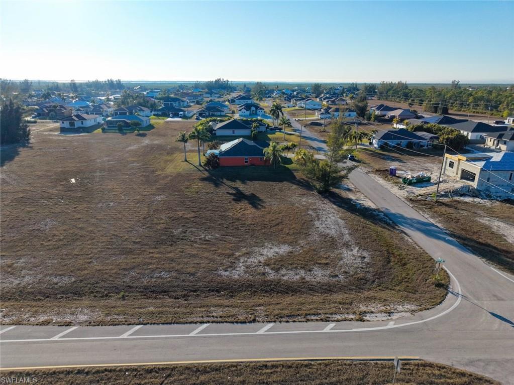 CAPE CORAL - Land