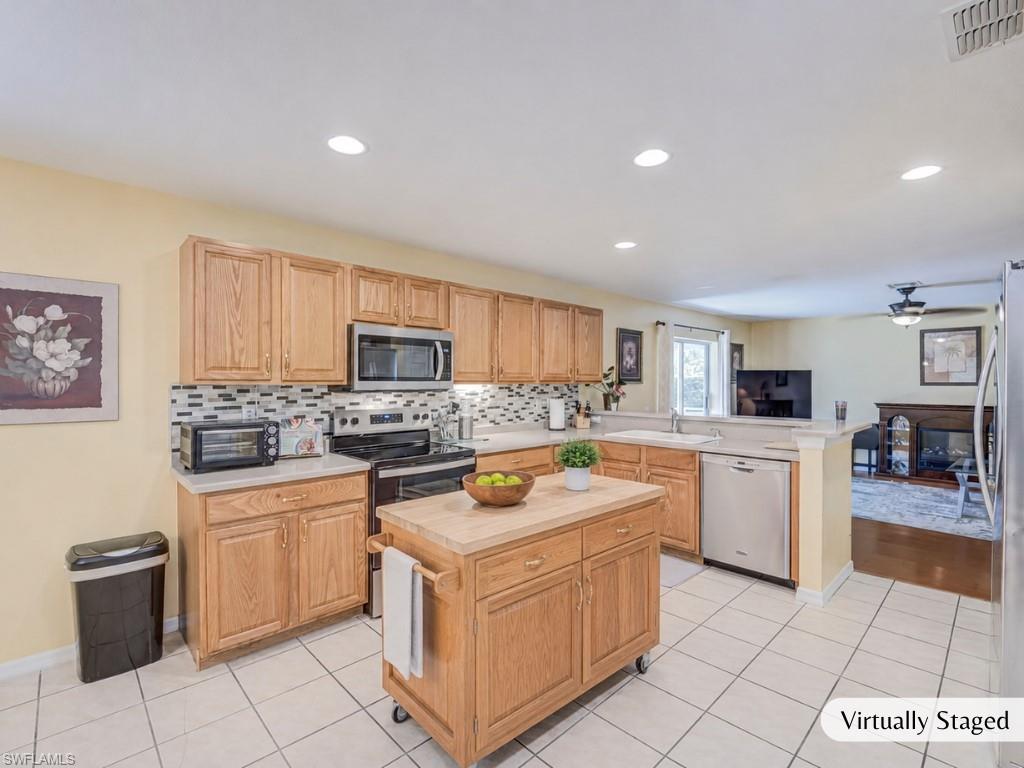 DANFORTH LAKES - Residential