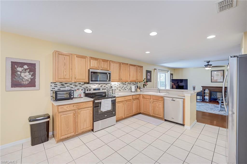 DANFORTH LAKES - Residential