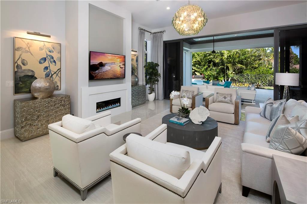 MOORINGS - Residential