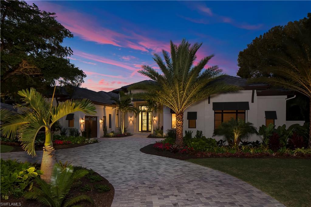 MOORINGS - Residential