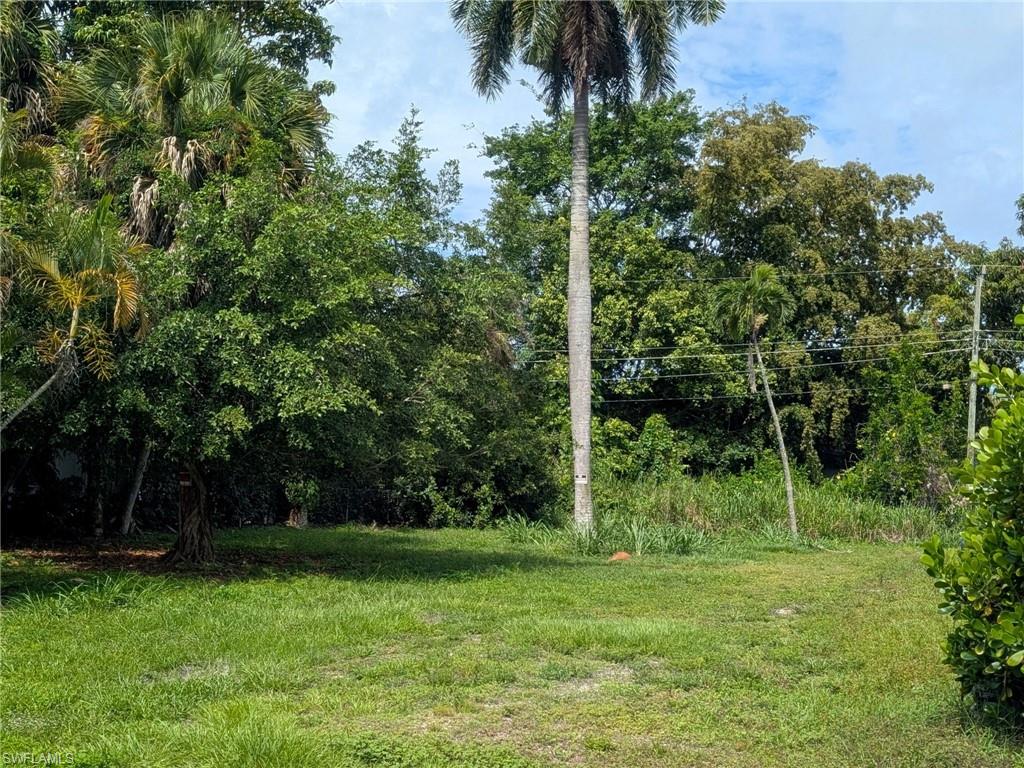 AVALON ESTATES - Land