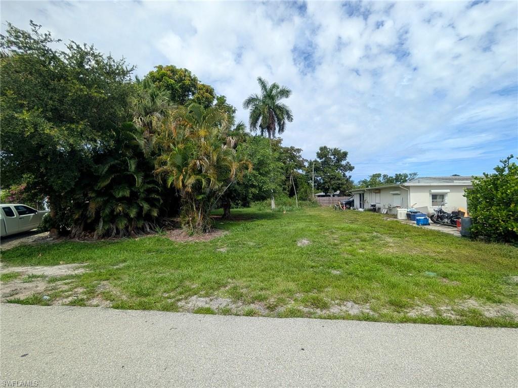 AVALON ESTATES - Land