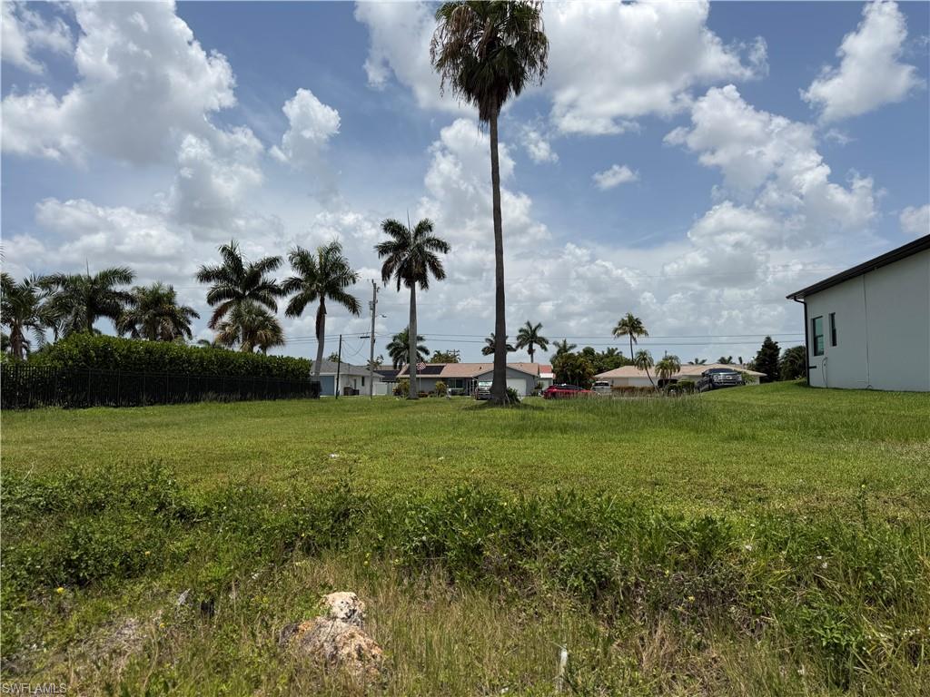 CAPE CORAL - Land