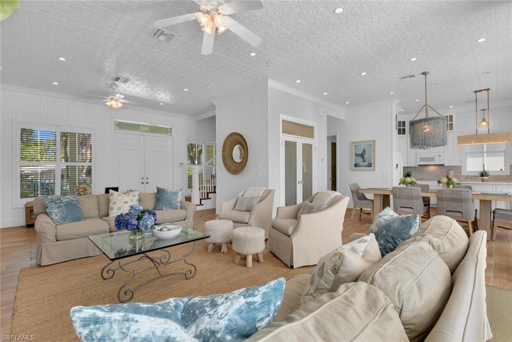 OLDE NAPLES - Residential Lease
