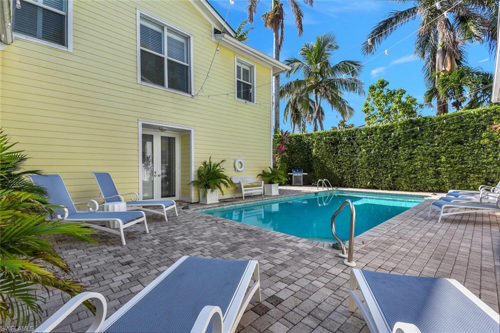 OLDE NAPLES - Residential Lease