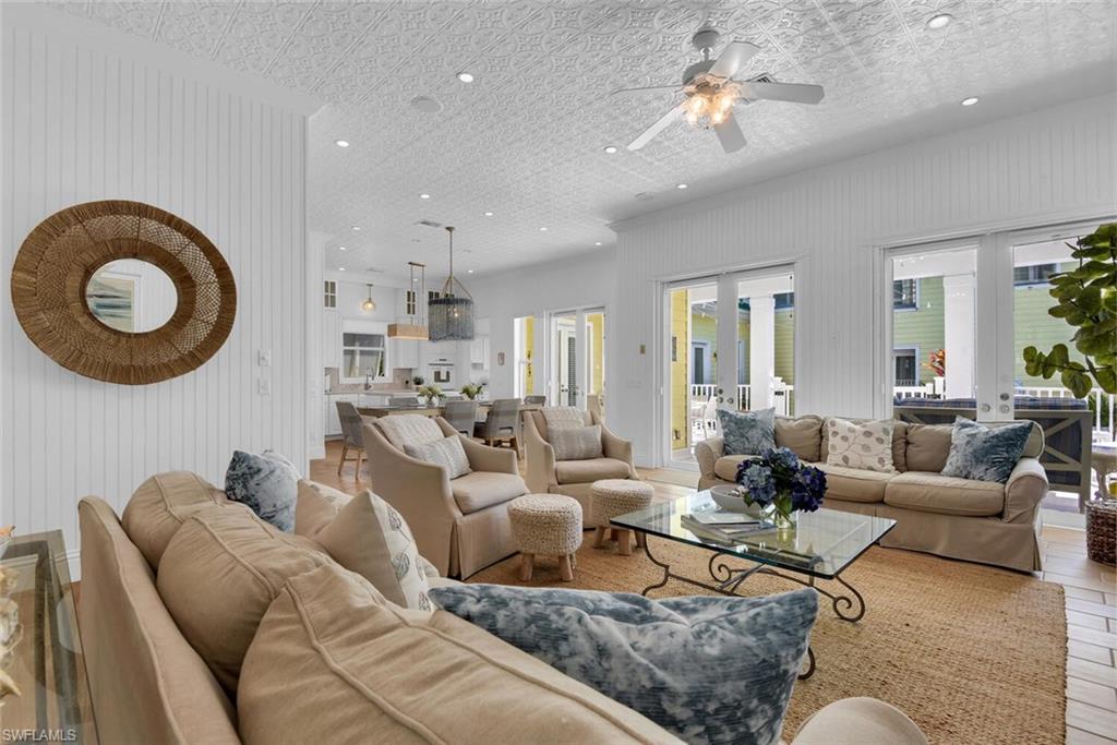 OLDE NAPLES - Residential Lease
