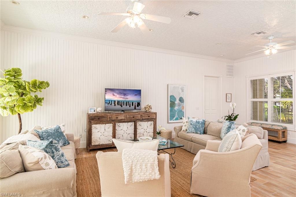 OLDE NAPLES - Residential Lease