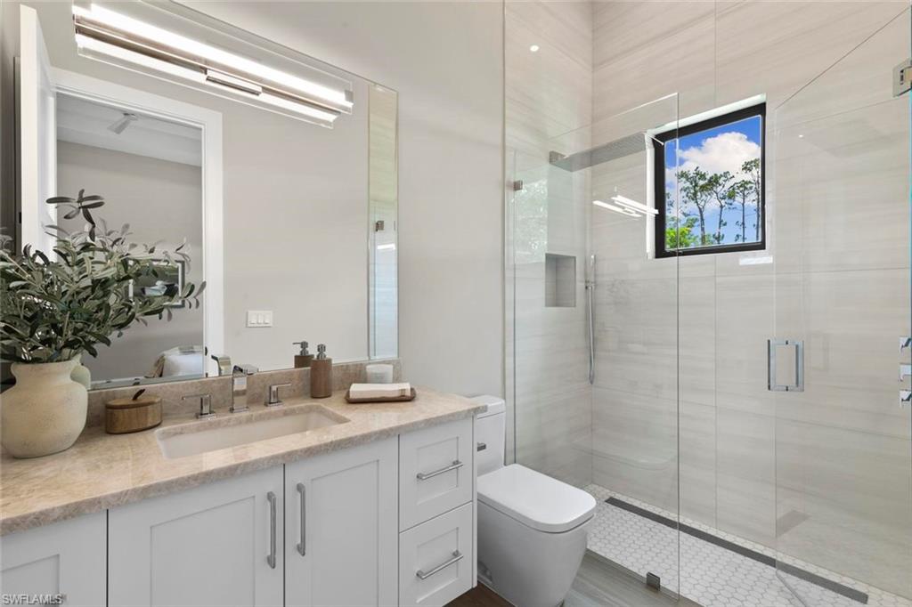 OAKES ESTATES - Residential