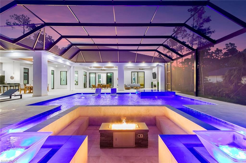 OAKES ESTATES - Residential