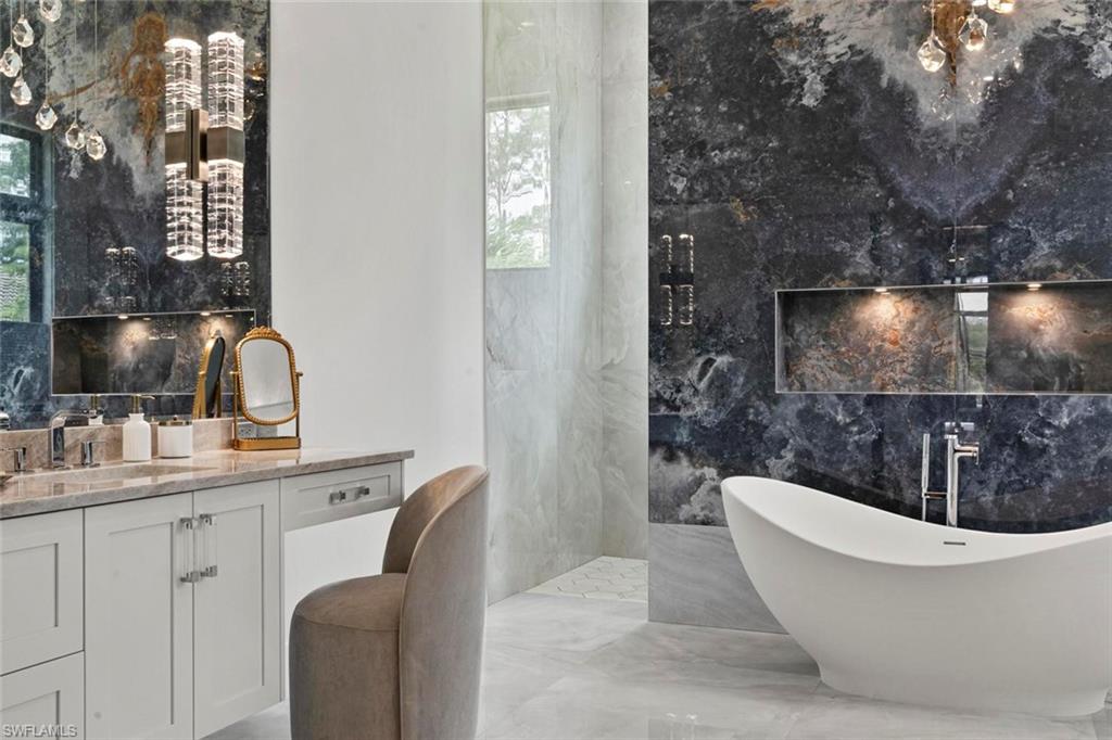 OAKES ESTATES - Residential
