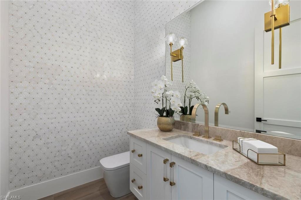 OAKES ESTATES - Residential