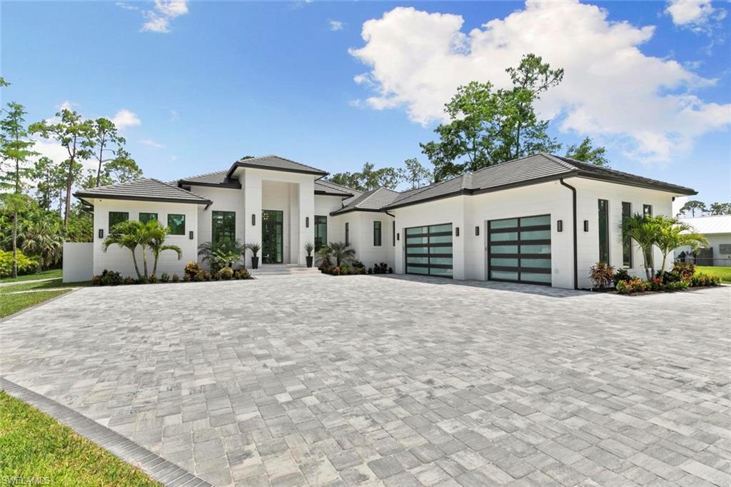 OAKES ESTATES - Residential