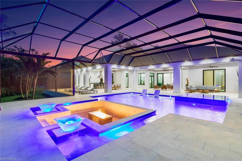 OAKES ESTATES - Residential
