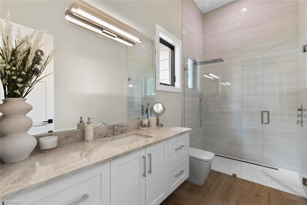 OAKES ESTATES - Residential