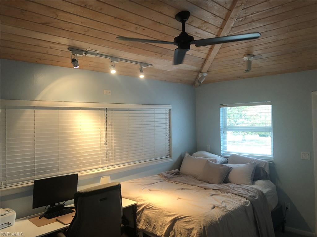CAPTAINS COVE - Residential