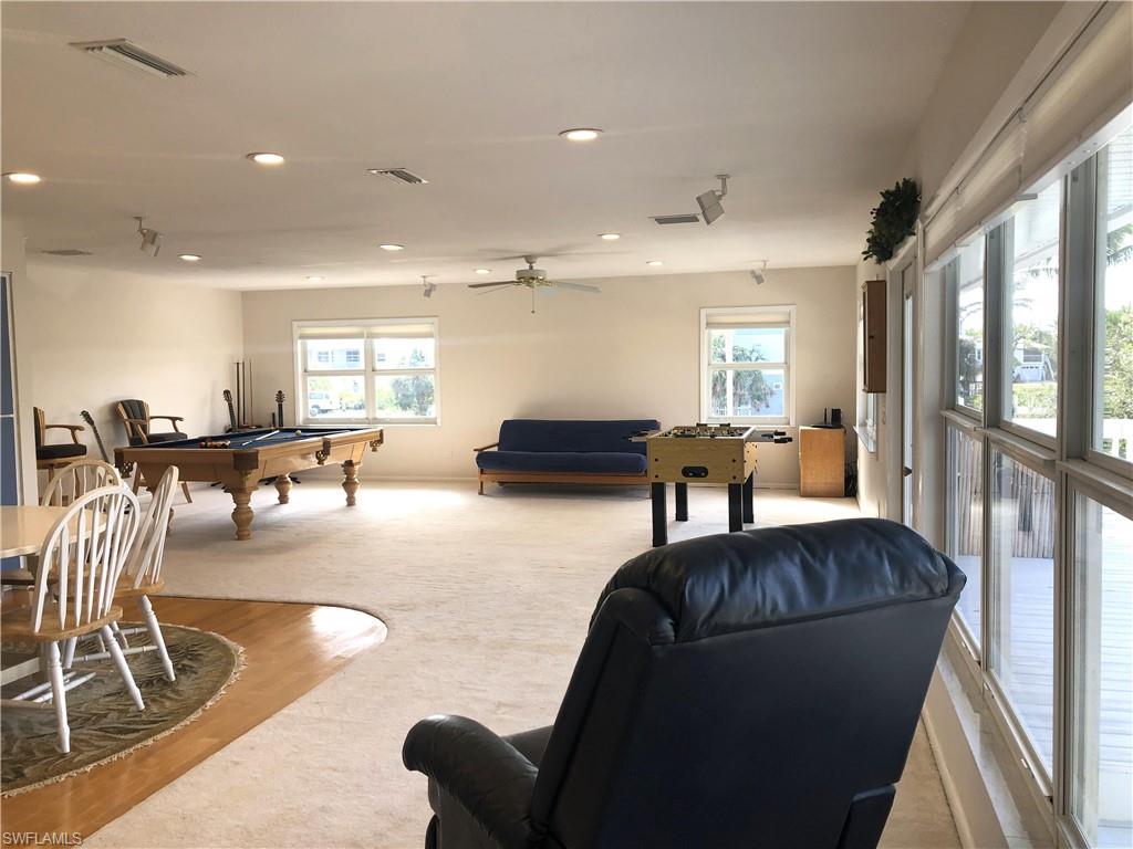 CAPTAINS COVE - Residential