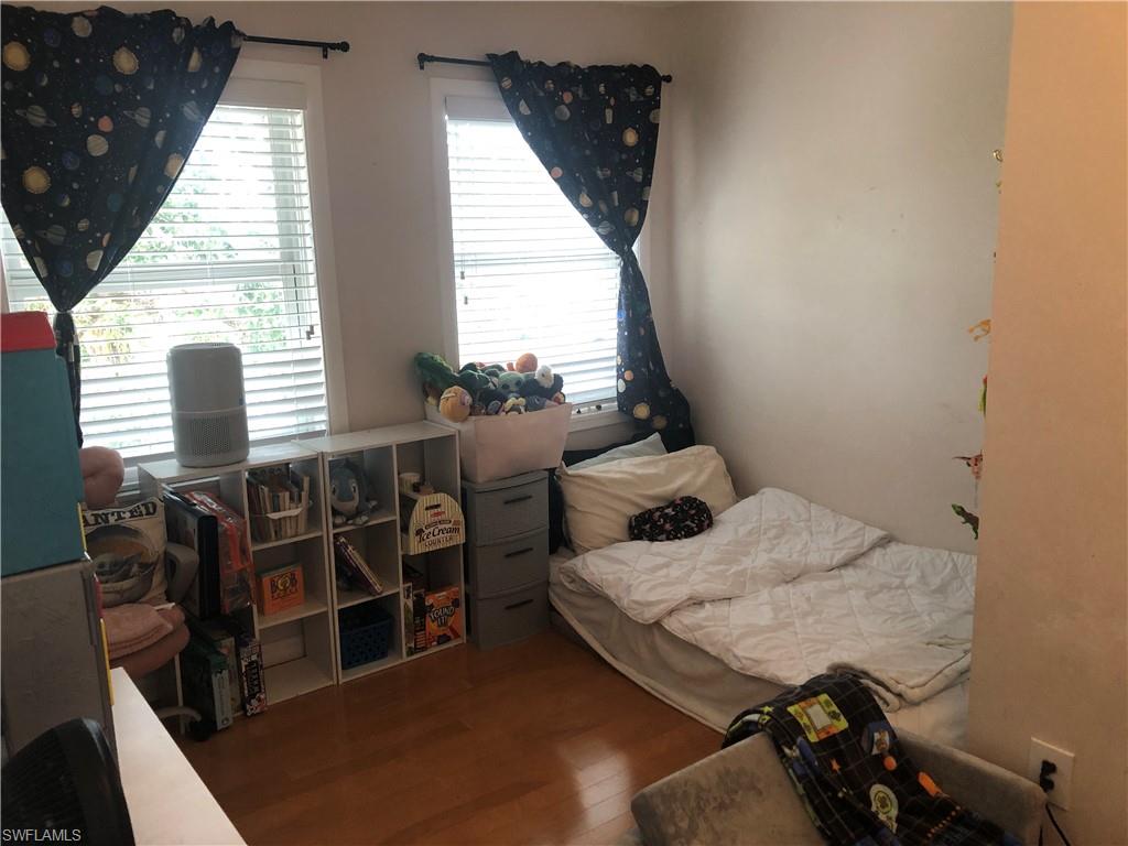 CAPTAINS COVE - Residential