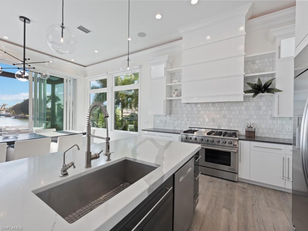 MARCO ISLAND - Residential
