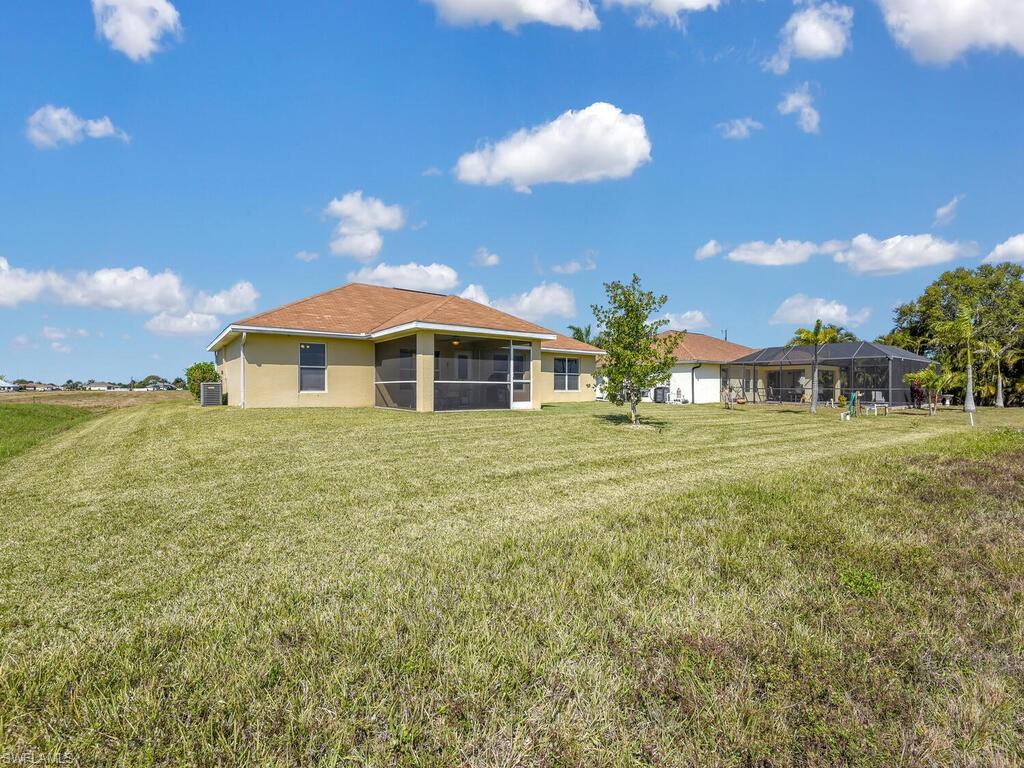 CAPE CORAL - Residential