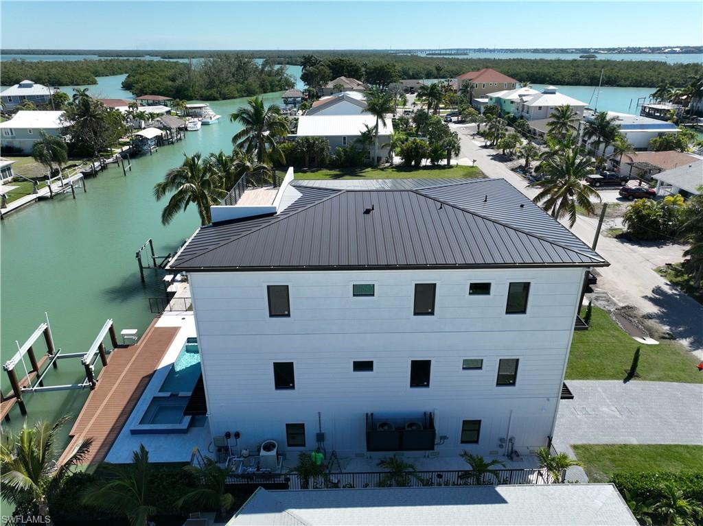 ISLES OF CAPRI - Residential