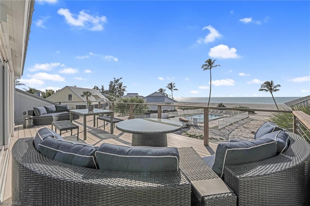 BEACH HOMES - Residential