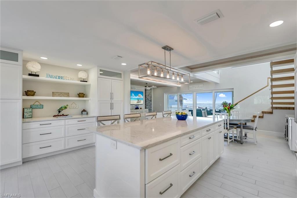 BEACH HOMES - Residential