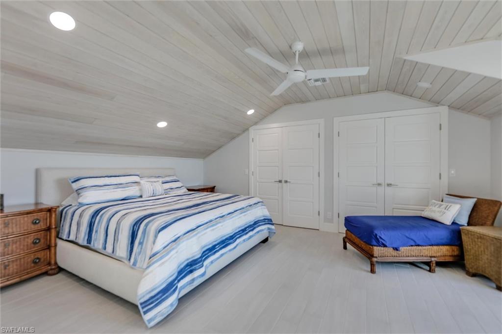 BEACH HOMES - Residential