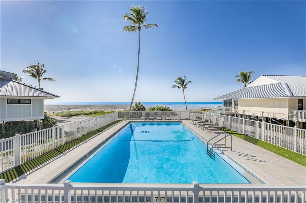 BEACH HOMES - Residential