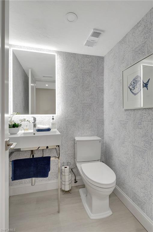 ADMIRALTY POINT - Residential Lease