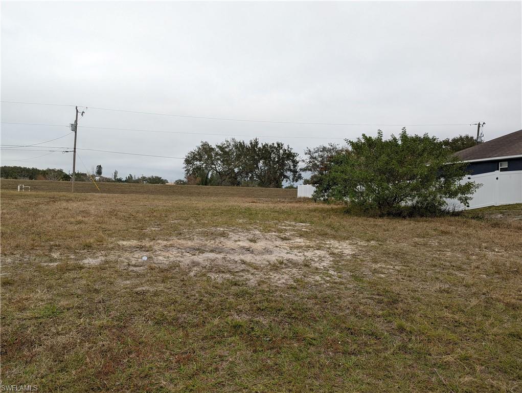 CAPE CORAL - Land