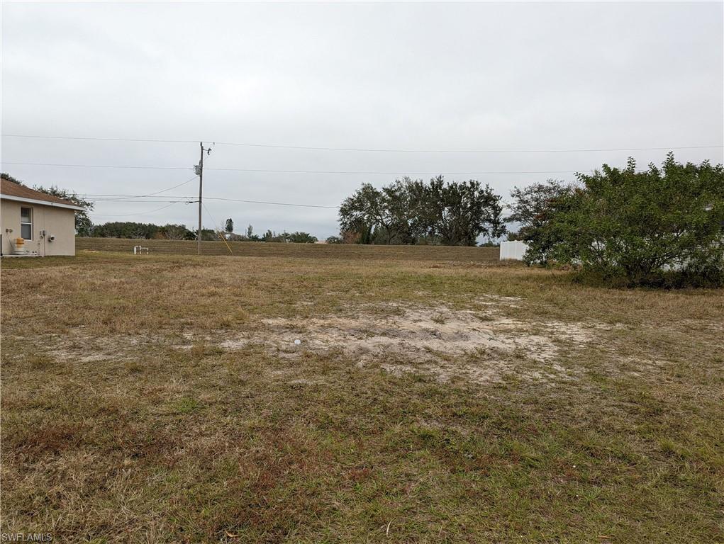 CAPE CORAL - Land