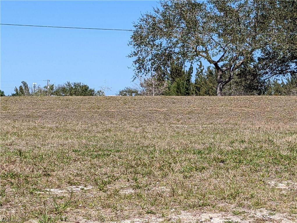 CAPE CORAL - Land