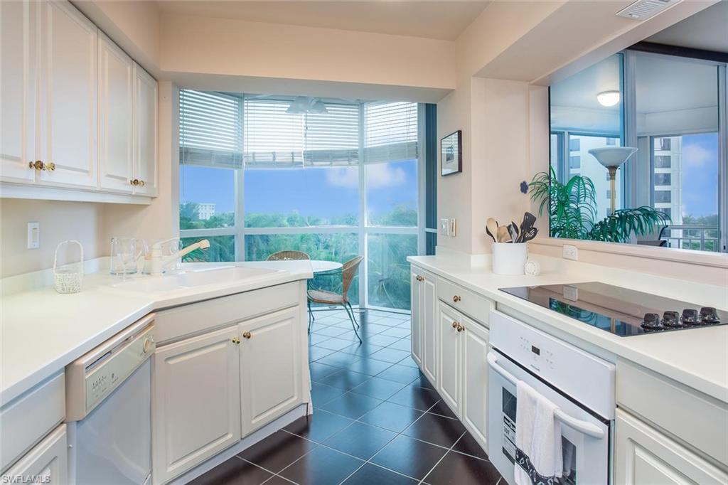 BAY SHORE PLACE - Residential