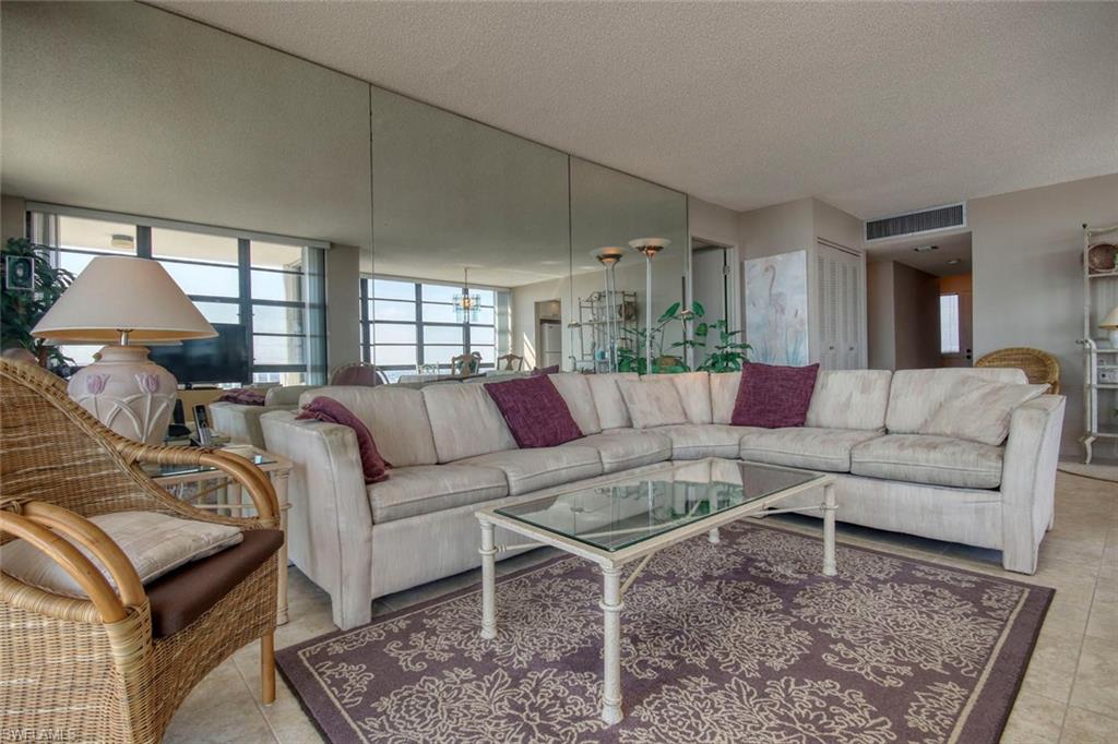 SOUTH SEAS - Residential