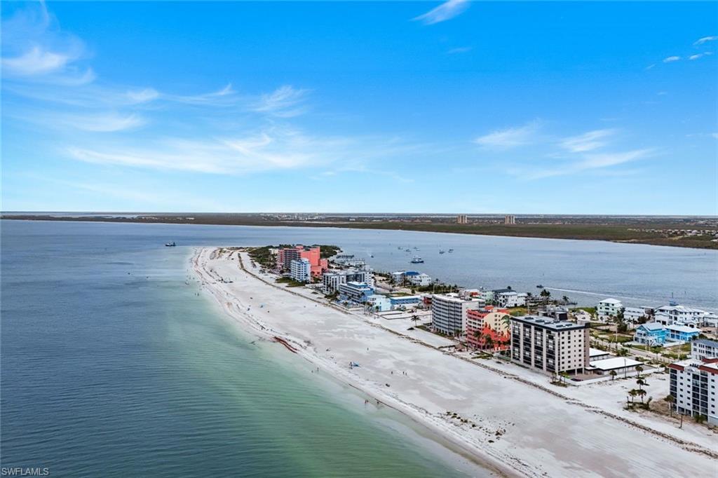 DOLPHIN WATCH CONDO - Residential