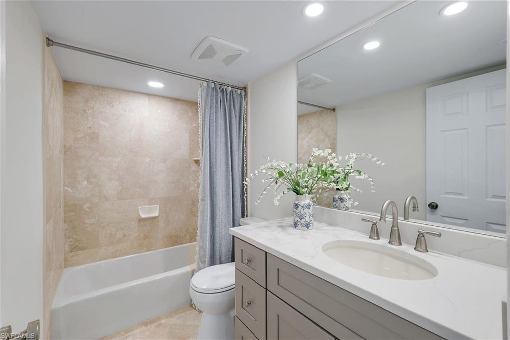 DOLPHIN WATCH CONDO - Residential