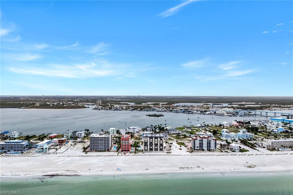 DOLPHIN WATCH CONDO - Residential