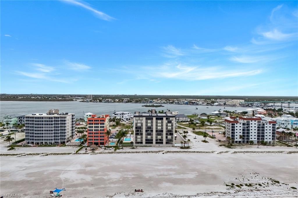 DOLPHIN WATCH CONDO - Residential