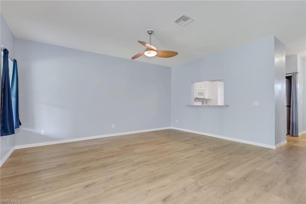 ISLAND PARK WOODS - Residential