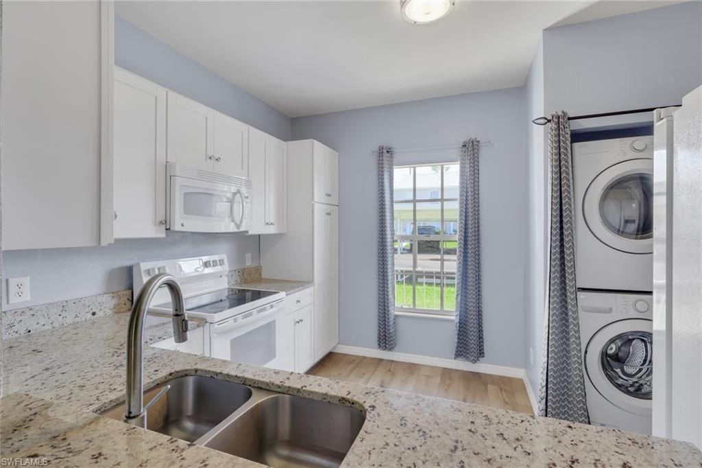 ISLAND PARK WOODS - Residential