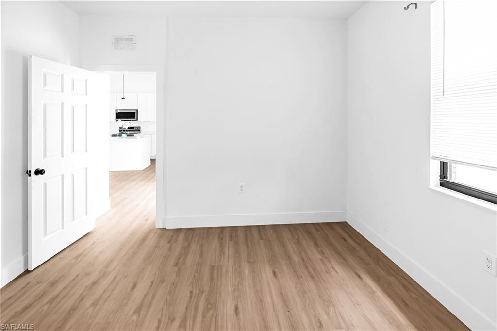 MONTURA - Residential
