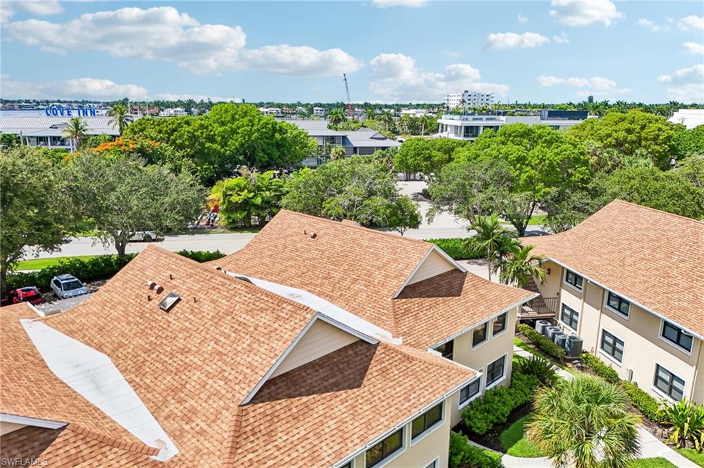BAYSIDE VILLAS - Residential