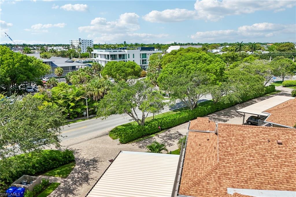BAYSIDE VILLAS - Residential