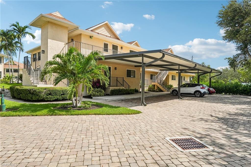 BAYSIDE VILLAS - Residential