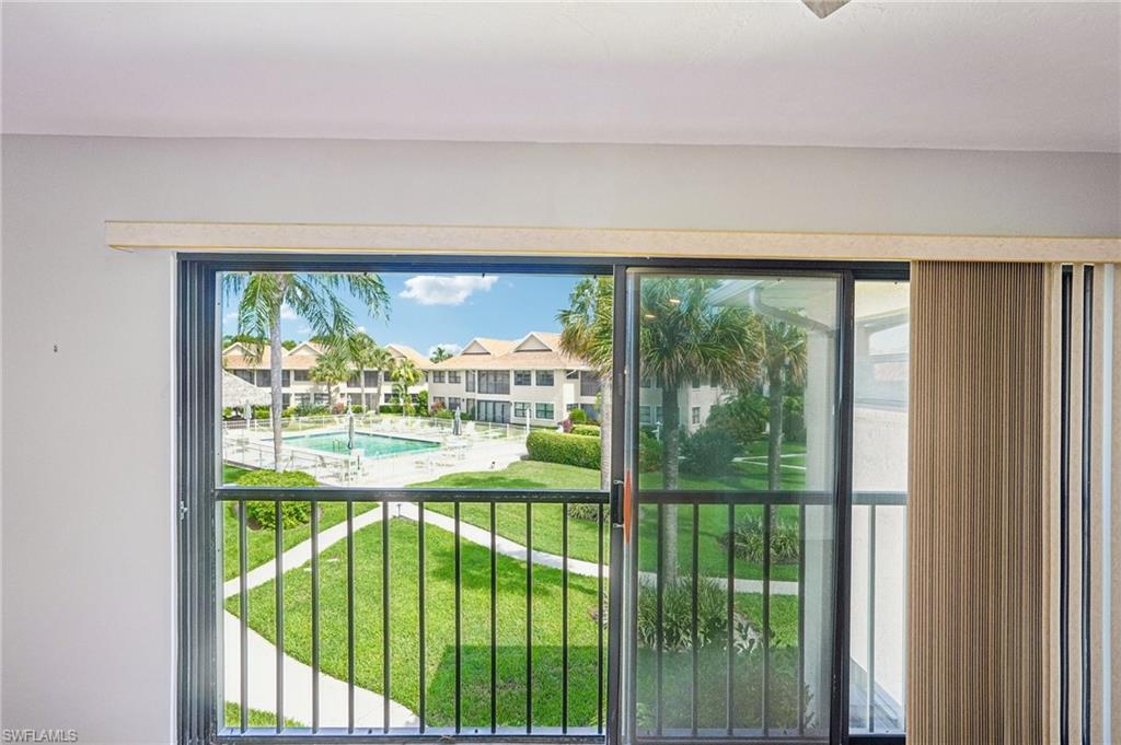 BAYSIDE VILLAS - Residential
