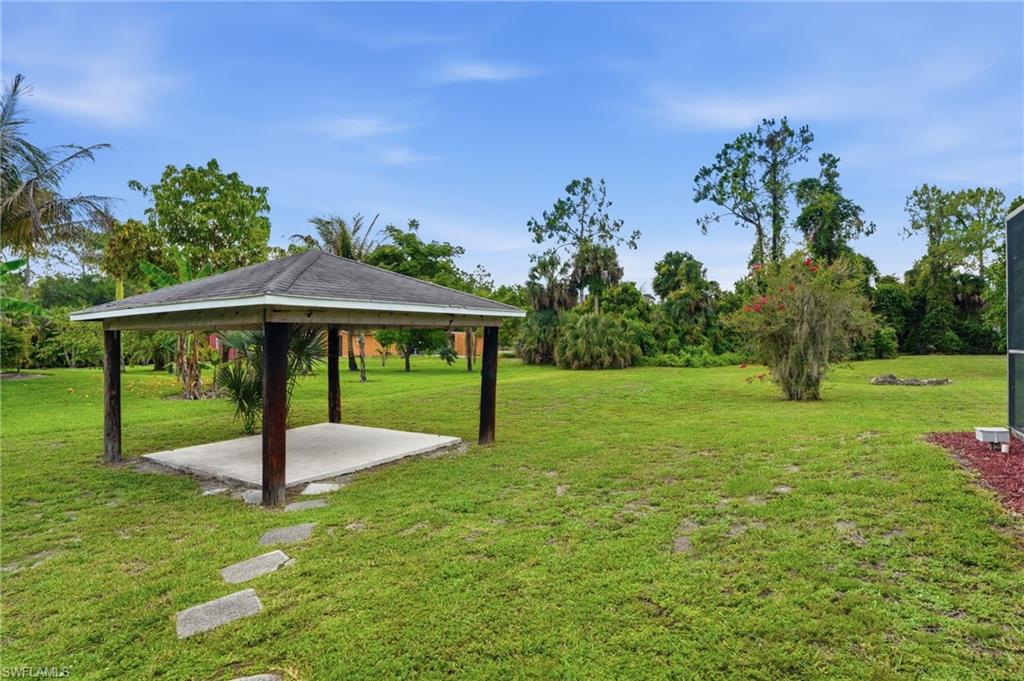 GOLDEN GATE ESTATES - Residential
