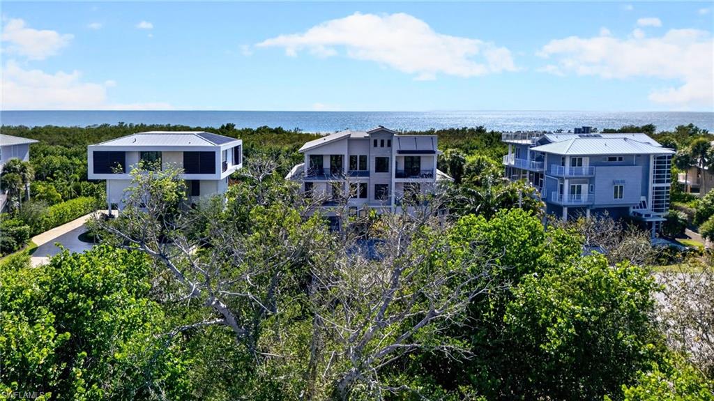 HIDEAWAY BEACH - Land